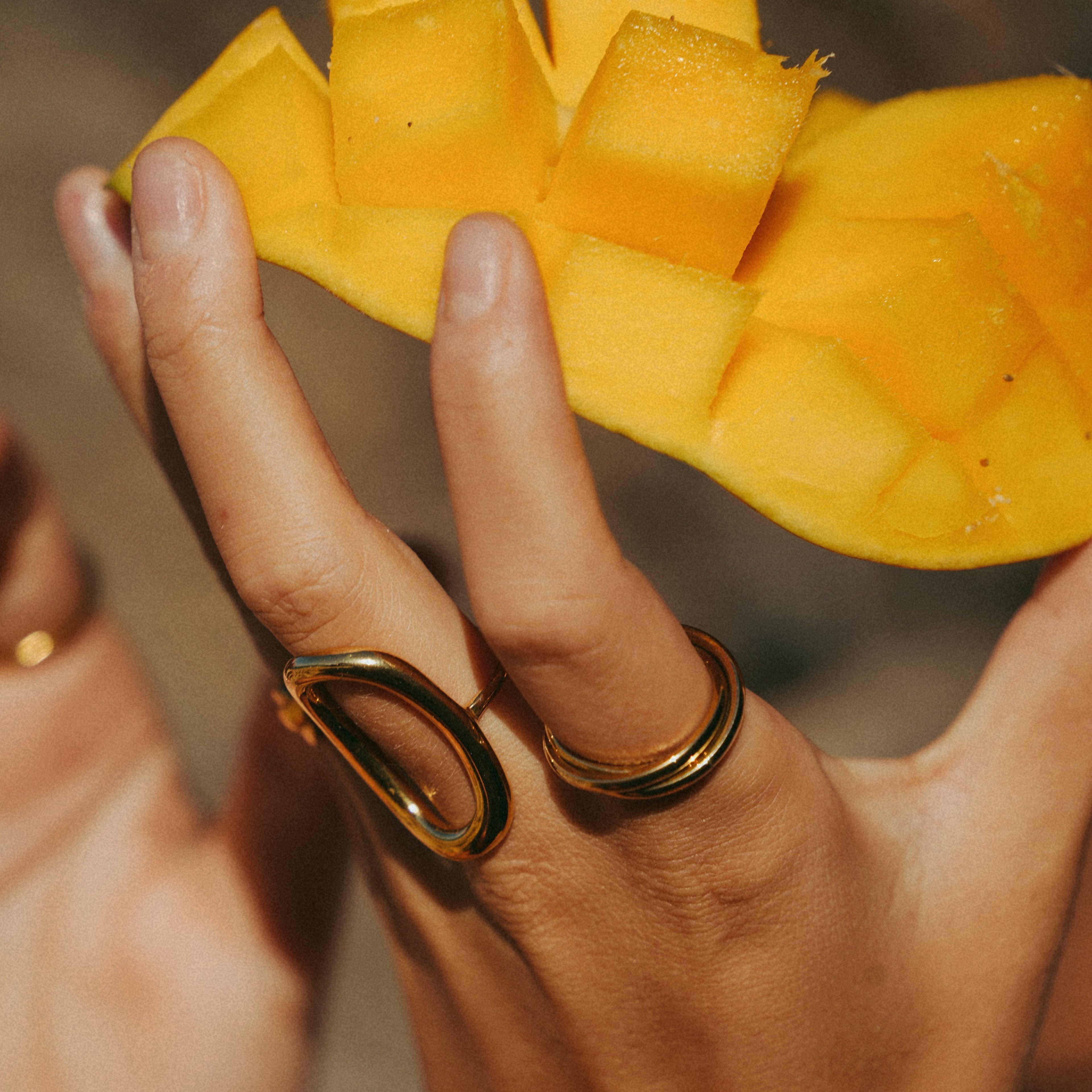 Gold Interlocking Triple Band Ring